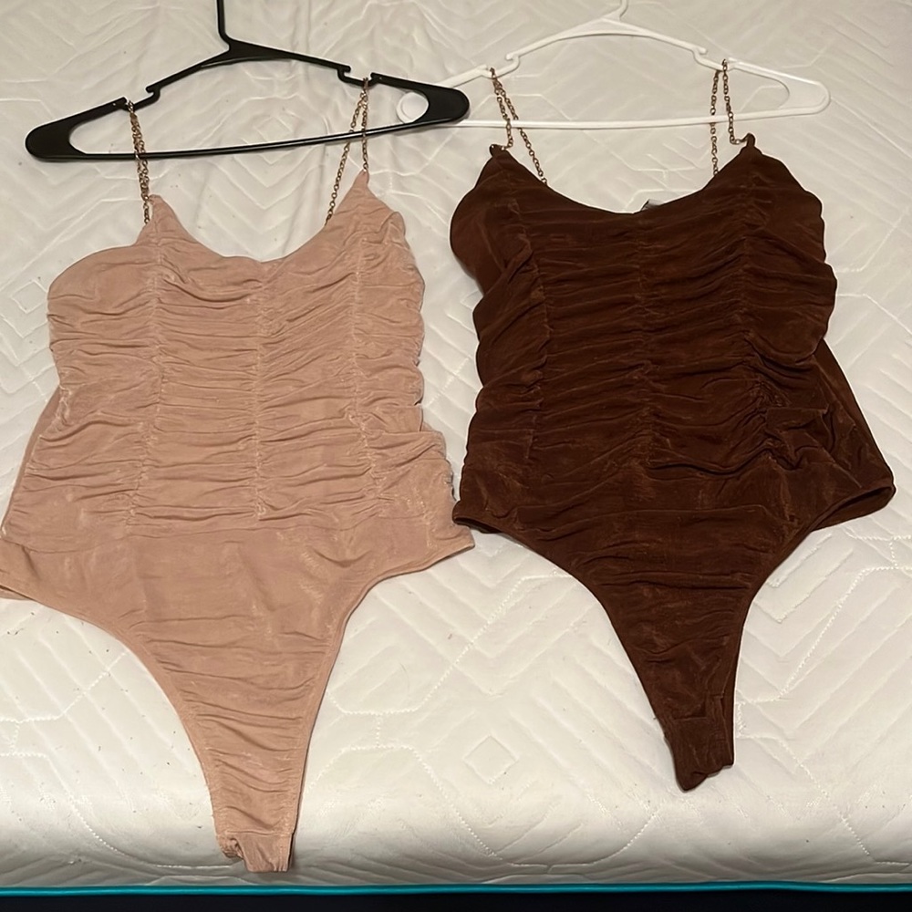 Sexy bodysuits, neutral colors and super stretchy. (BUNDLE OF TWO!)
